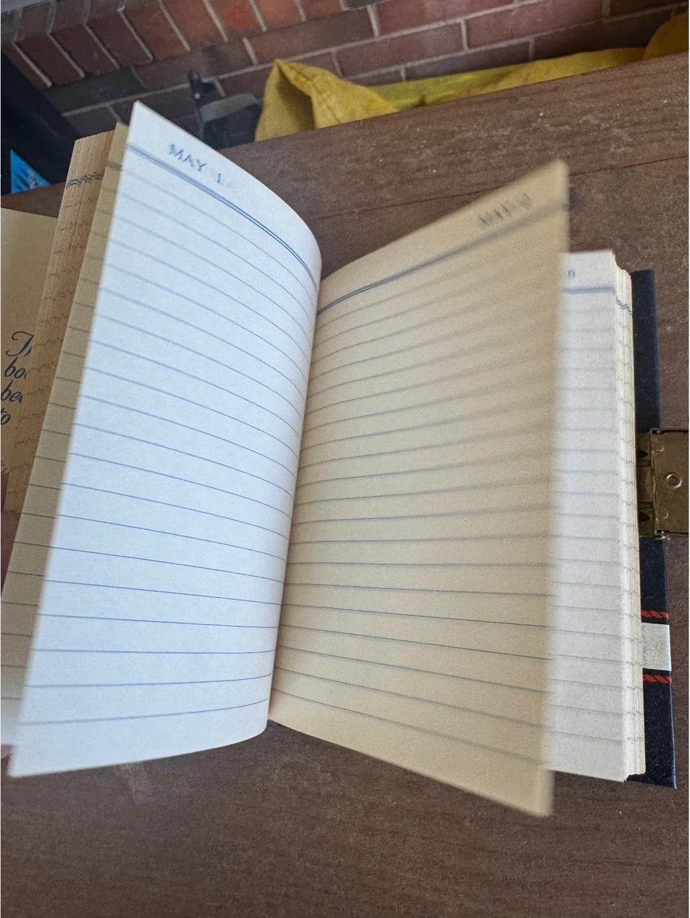 Vintage 80s locked diary blue whale retro